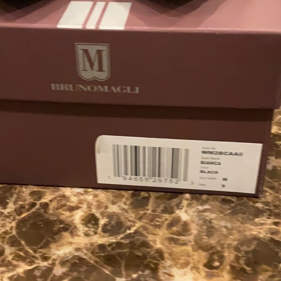 BRUNO MAGLI FLATS IN SIZE 39 - Picture 7 of 7